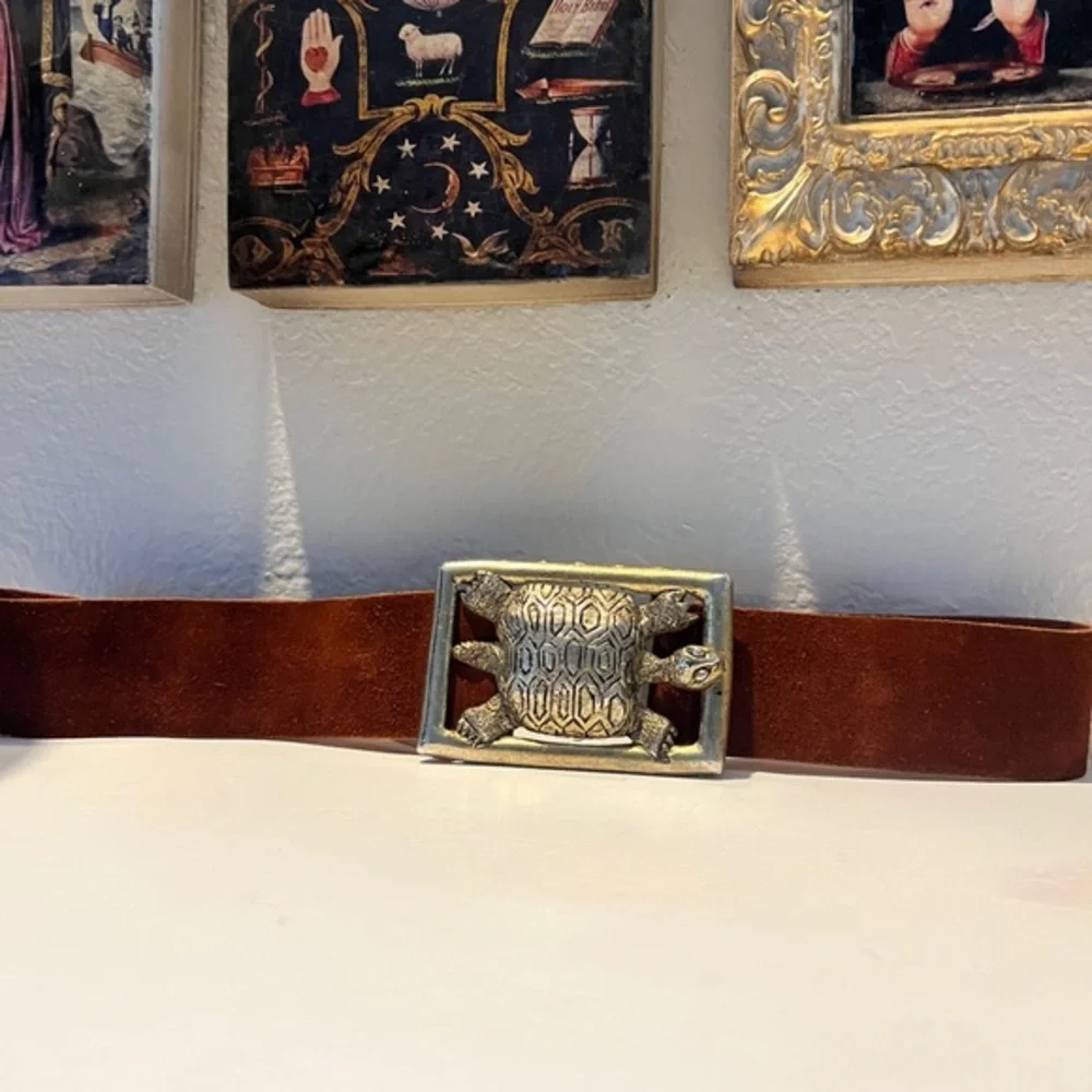 Vintage Turtle Buckle &‎ Suede Belt